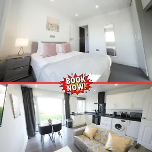 https://the-hatton-apartments-london.brighton-hotels-england.com
